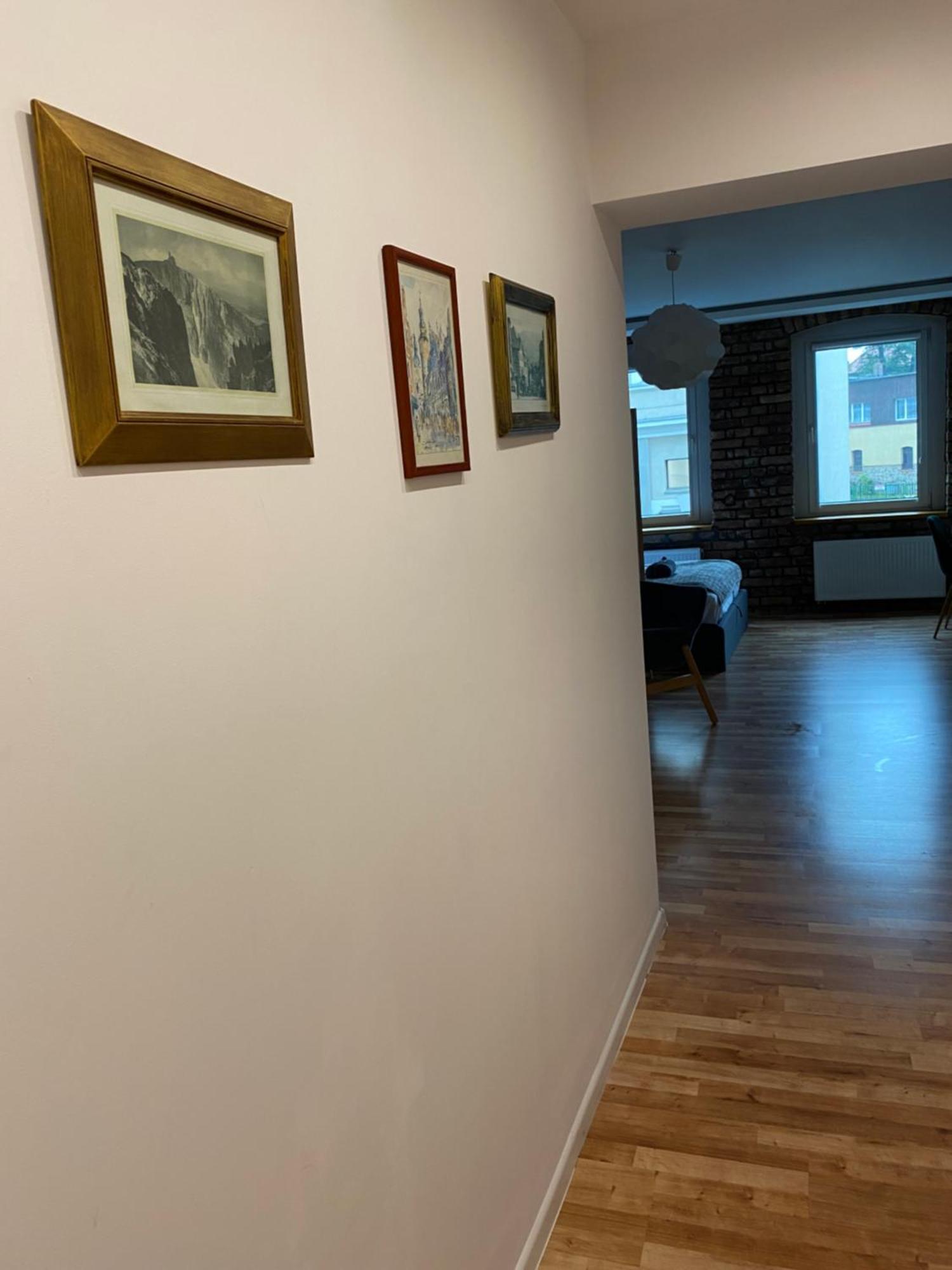 Apartament Pogodny Єленя-Ґура Екстер'єр фото